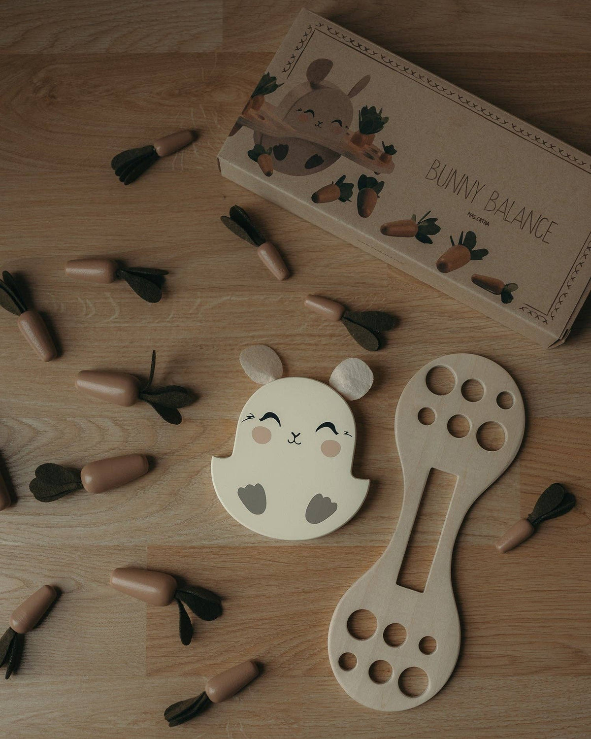 Balanseleke i tre - Bunny Balance| Mrs. Ertha